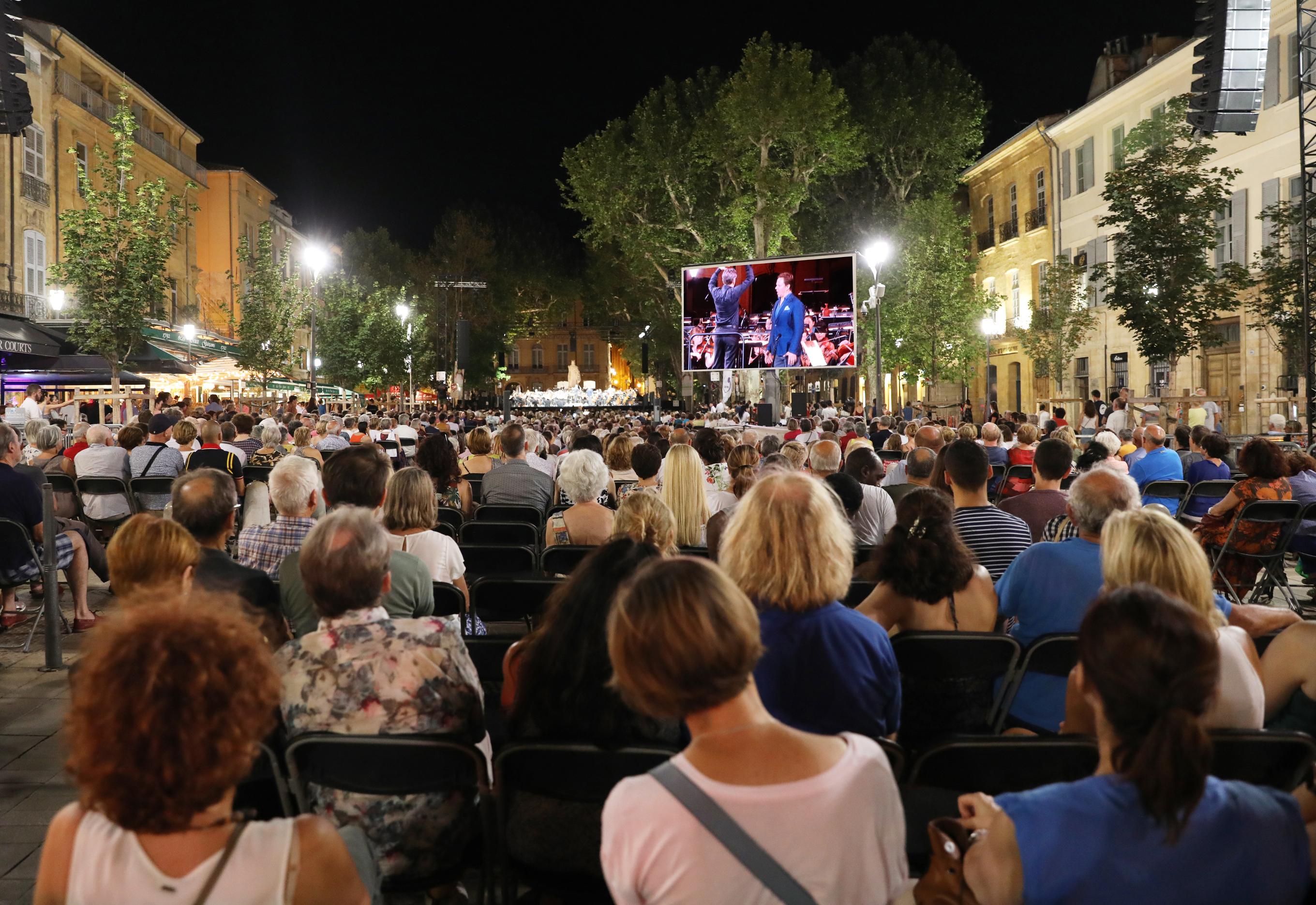 Parade[s] - Cours Mirabeau - Festival d'Aix-en-Provence 2019