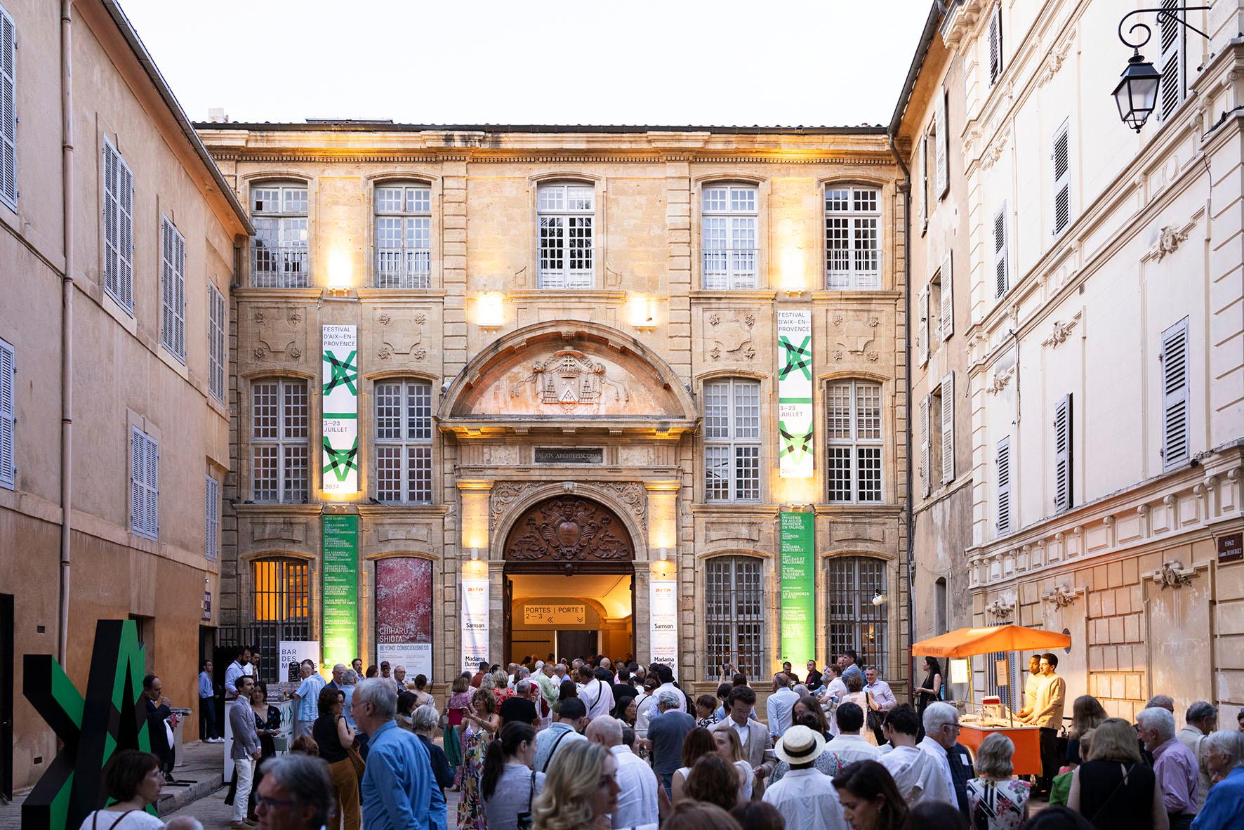 Public au Théâtre de l'Archevêché — Festival d'Aix-en-Provence 2024