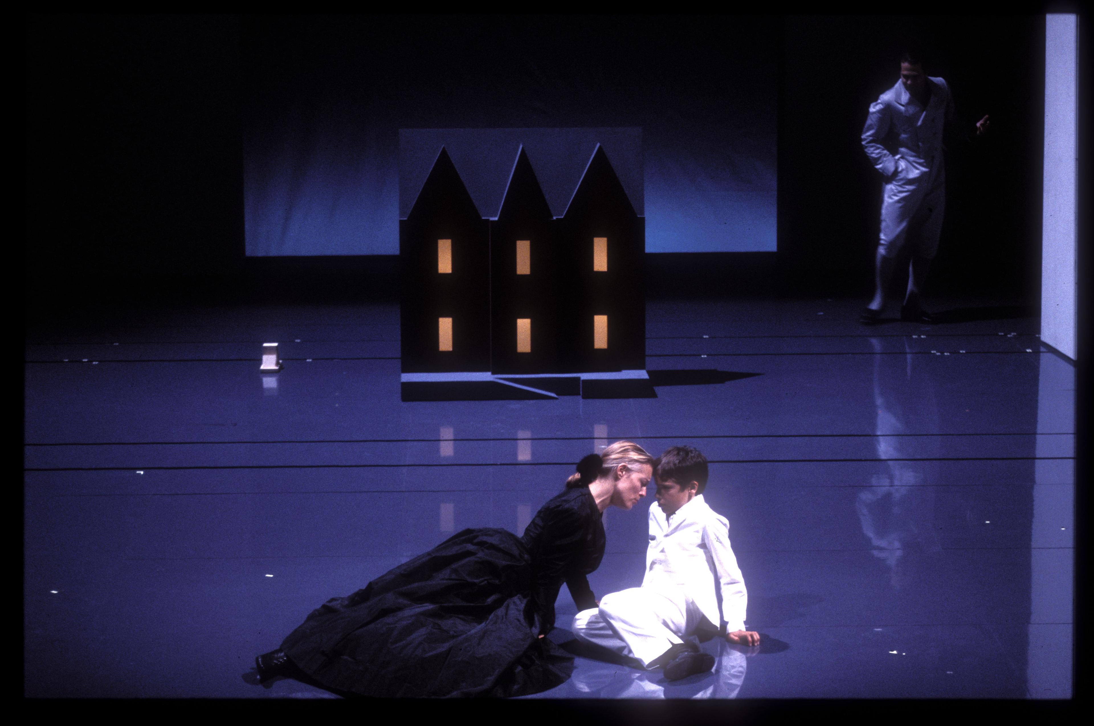 The Turn of the Screw, mise en scène Luc Bondy — Festival d'Aix-en-Provence 2001