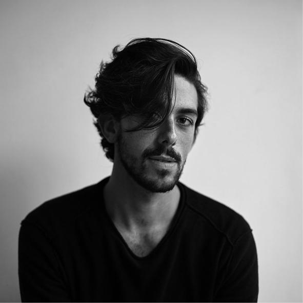 Evan HUGHES, baryton-basse/bass-baritone (États-Unis/USA)