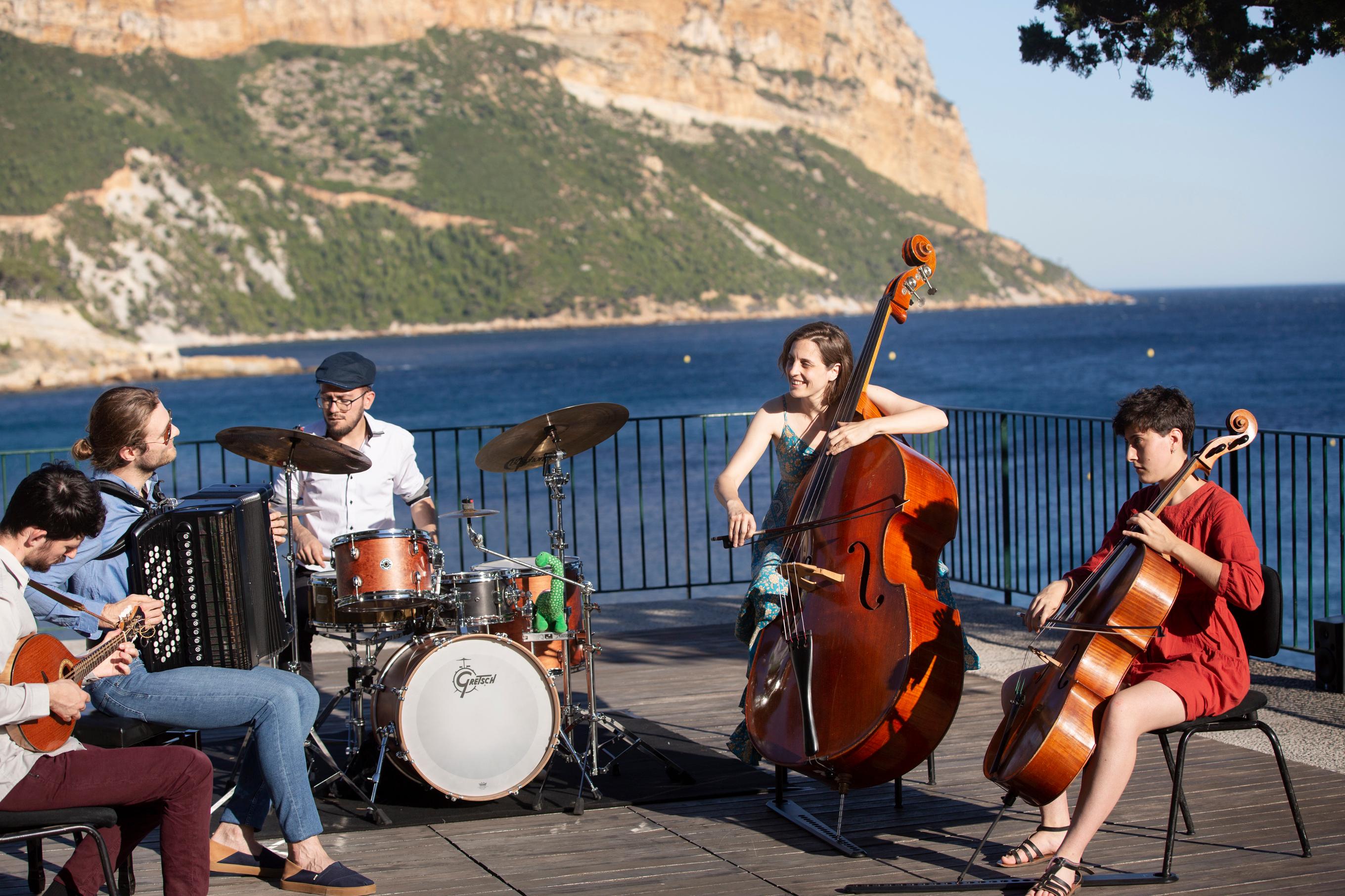 OJM — Session de composition collective à Cassis (France) et en ligne — Festival d'Aix-en-Provence 2020