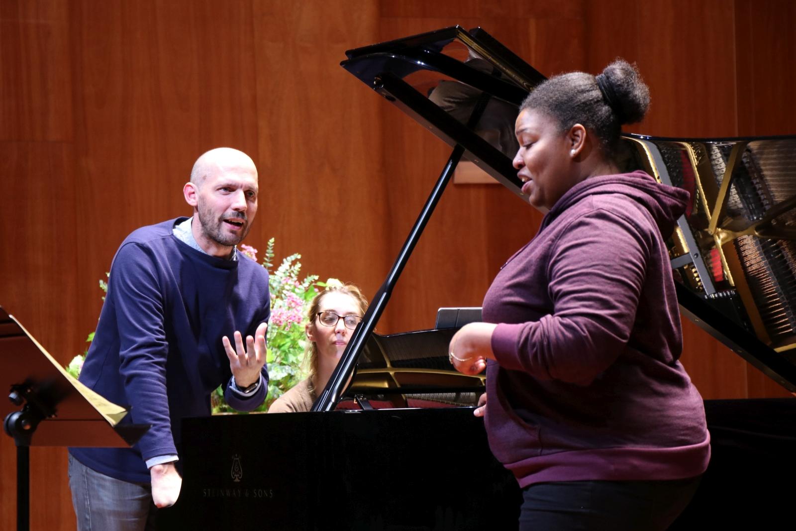 Marie-Laure Garnier &amp; Célia Oneto-Bensaid avec Stéphane Degout, Escuela Superior de Música Reina Sofía (Madrid), octobre 2018 - Festival d&#039;Aix &amp; enoa