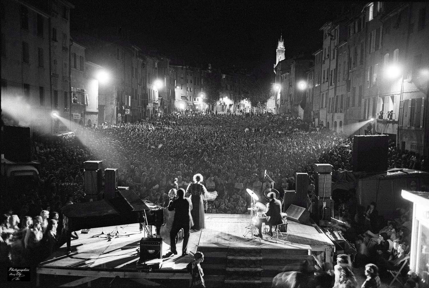 Concert d’Ella Fitzgerald, Festival d’Aix-en-Provence 1975 © Henry Ely – Aix