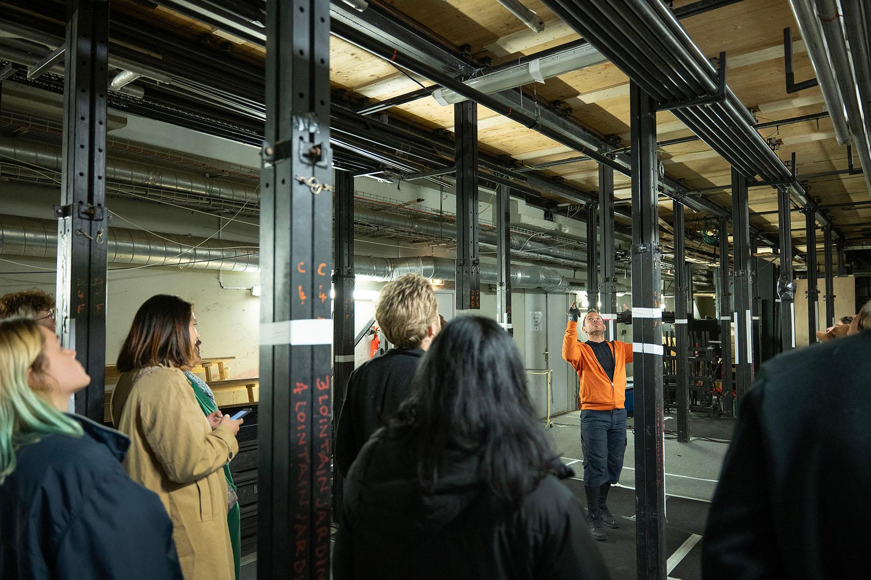 Visite du plateau du Théâtre de l'Archevêché