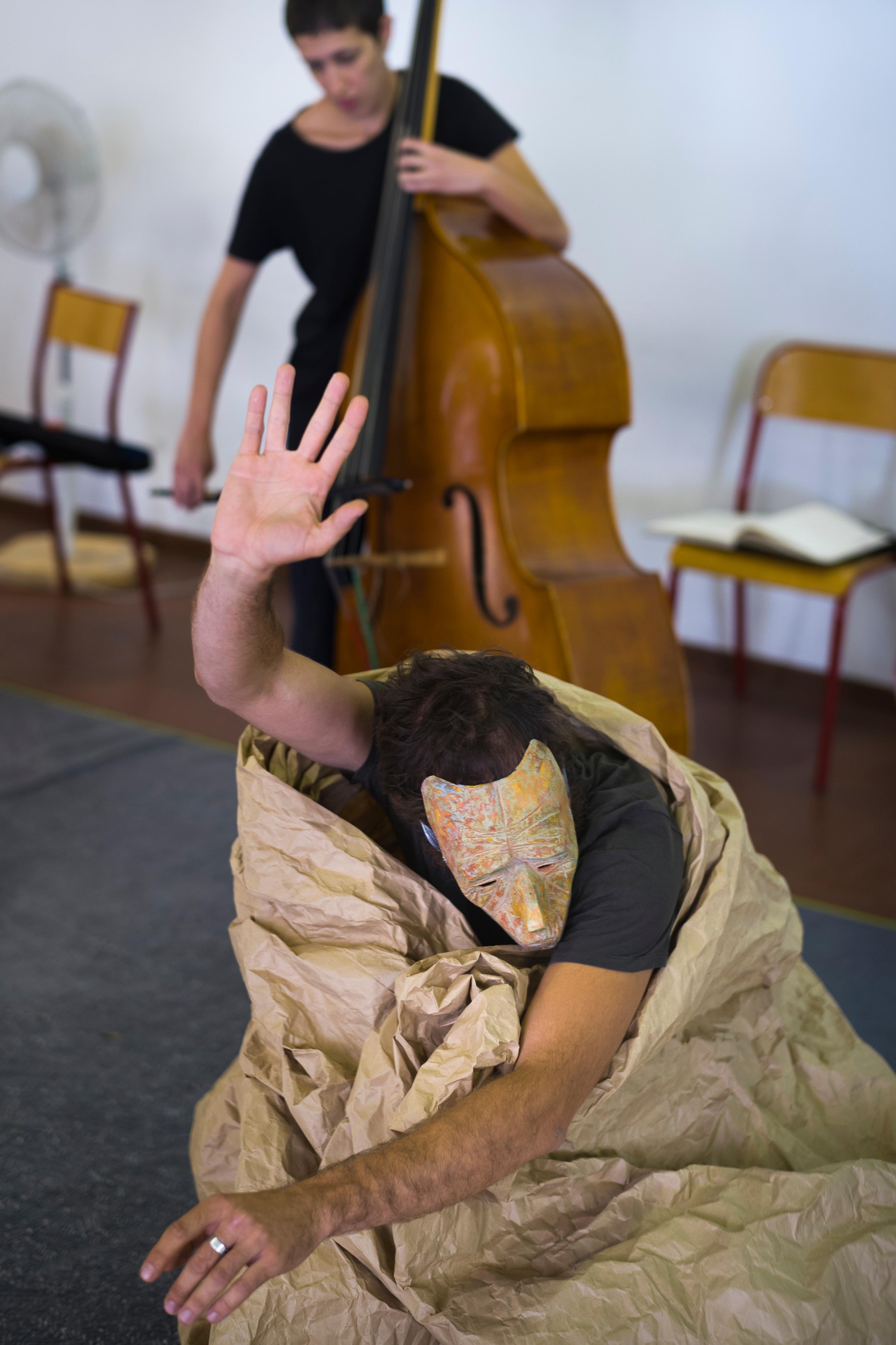 Ce murmure dans la nuit du monde Collectif Kahraba - Atelier de Création et d'Innovation 2017